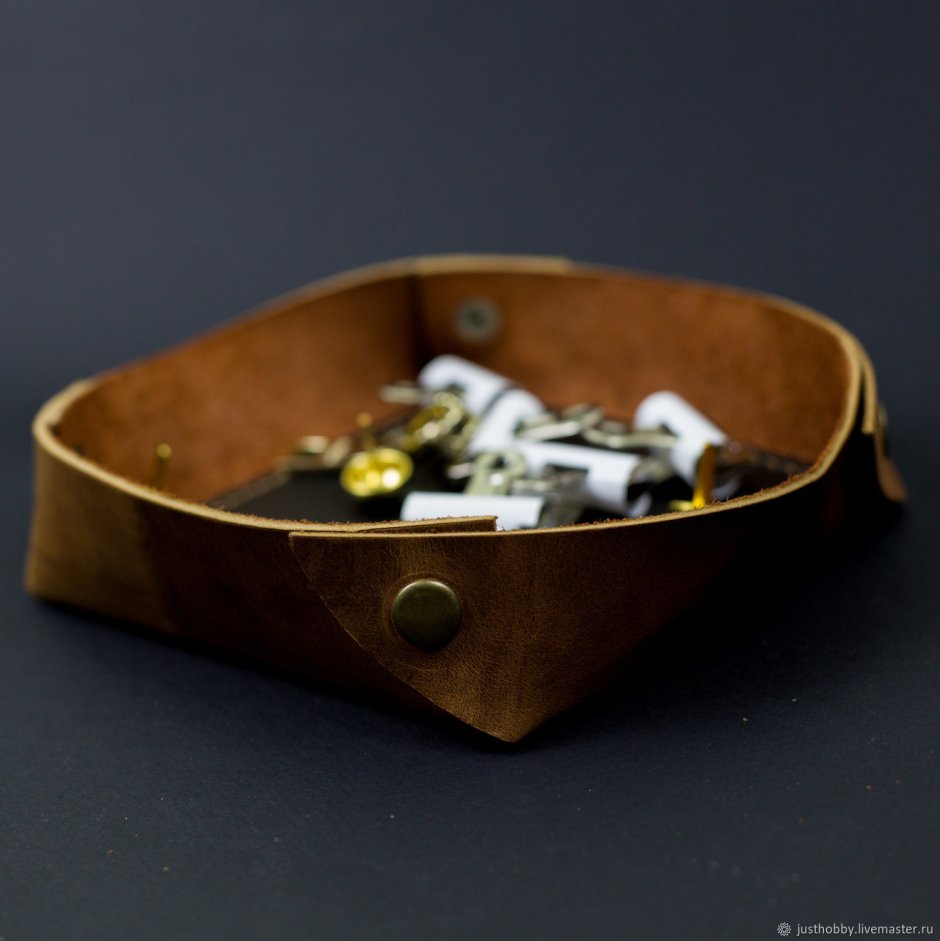 Полочка для ключей в прихожую