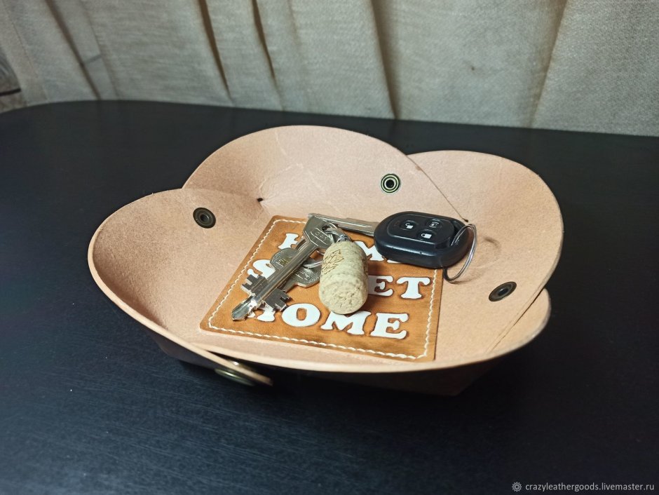 Чаша для ключей в прихожую