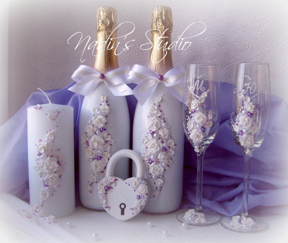 Свадебные наборы бутылки бокалы и свечи