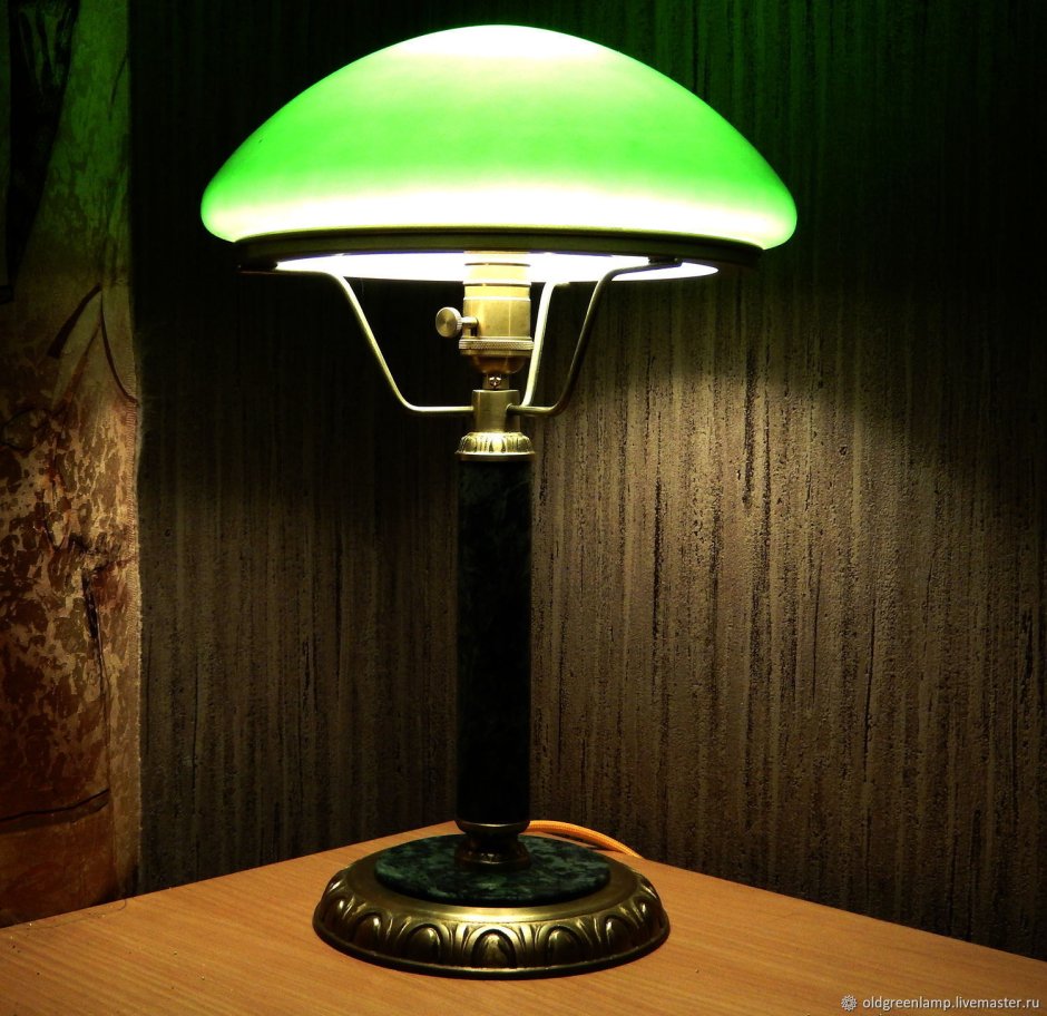 Настольная лампа bm614 с зеленым абажуром