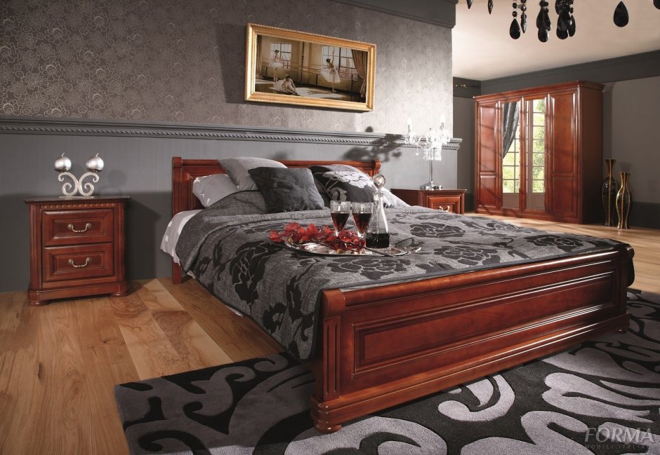 Спальня с мебелью красное дерево