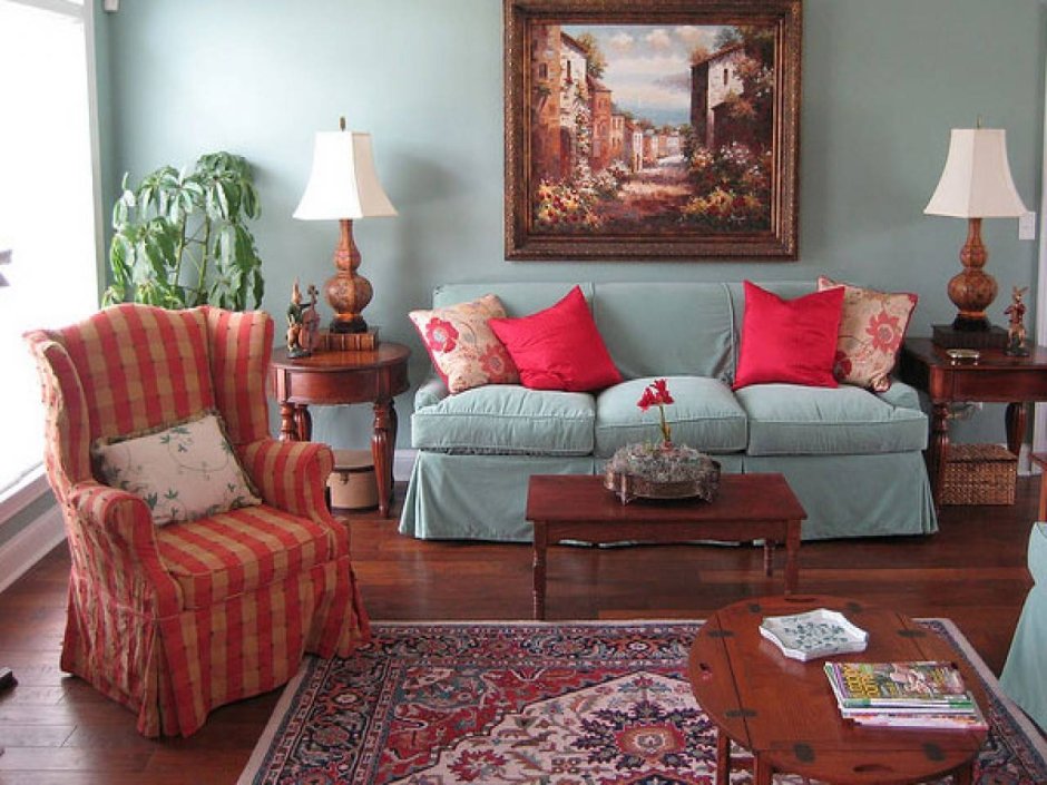 Спальный гарнитур из красного дерева