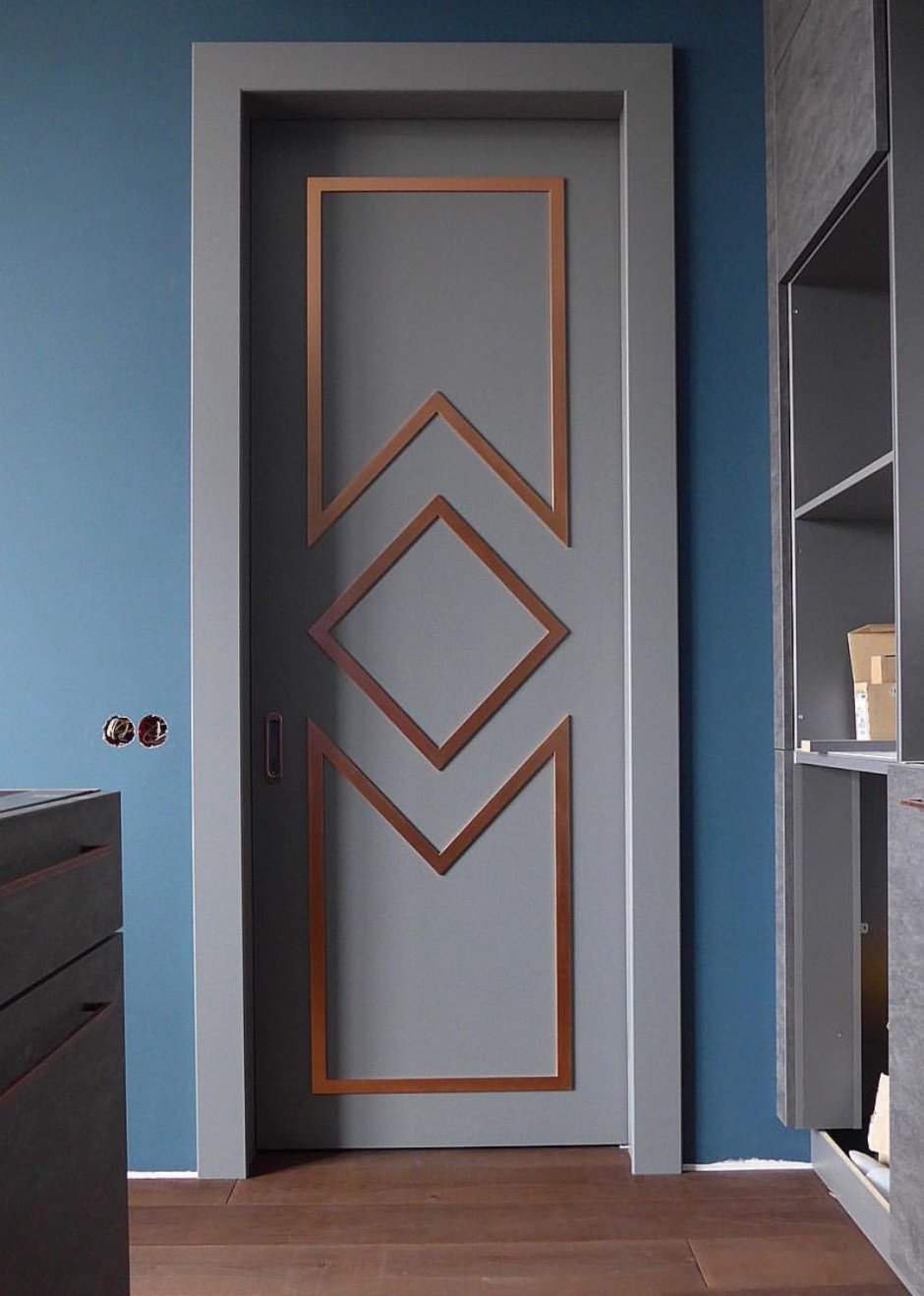 Декор двери