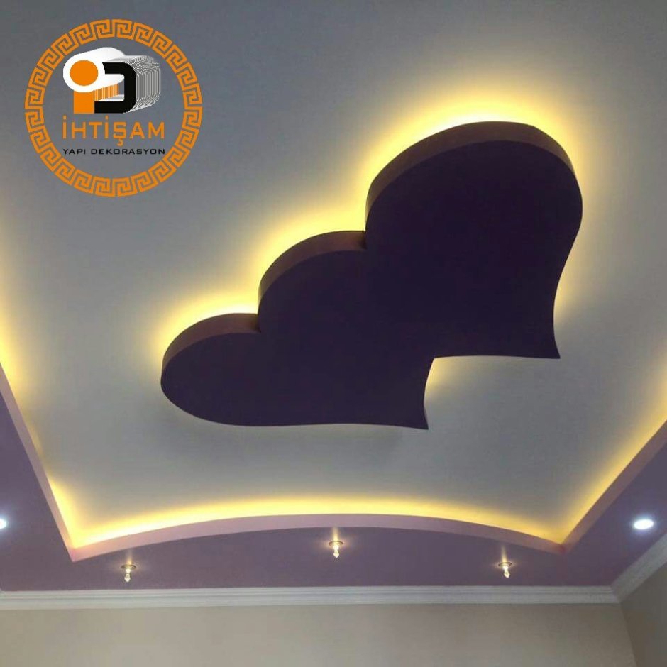 Фигурный потолок