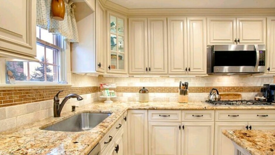 Нэнси Леруа Мерлен