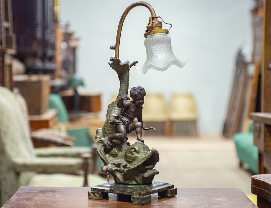 Victorian Blitz Oil Lamp