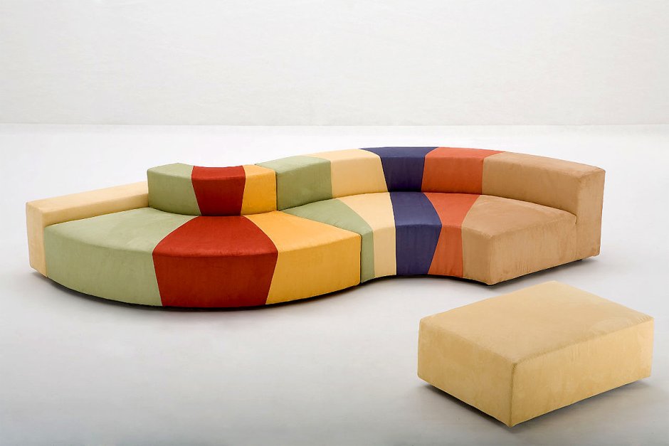 Диван из пуфов детский