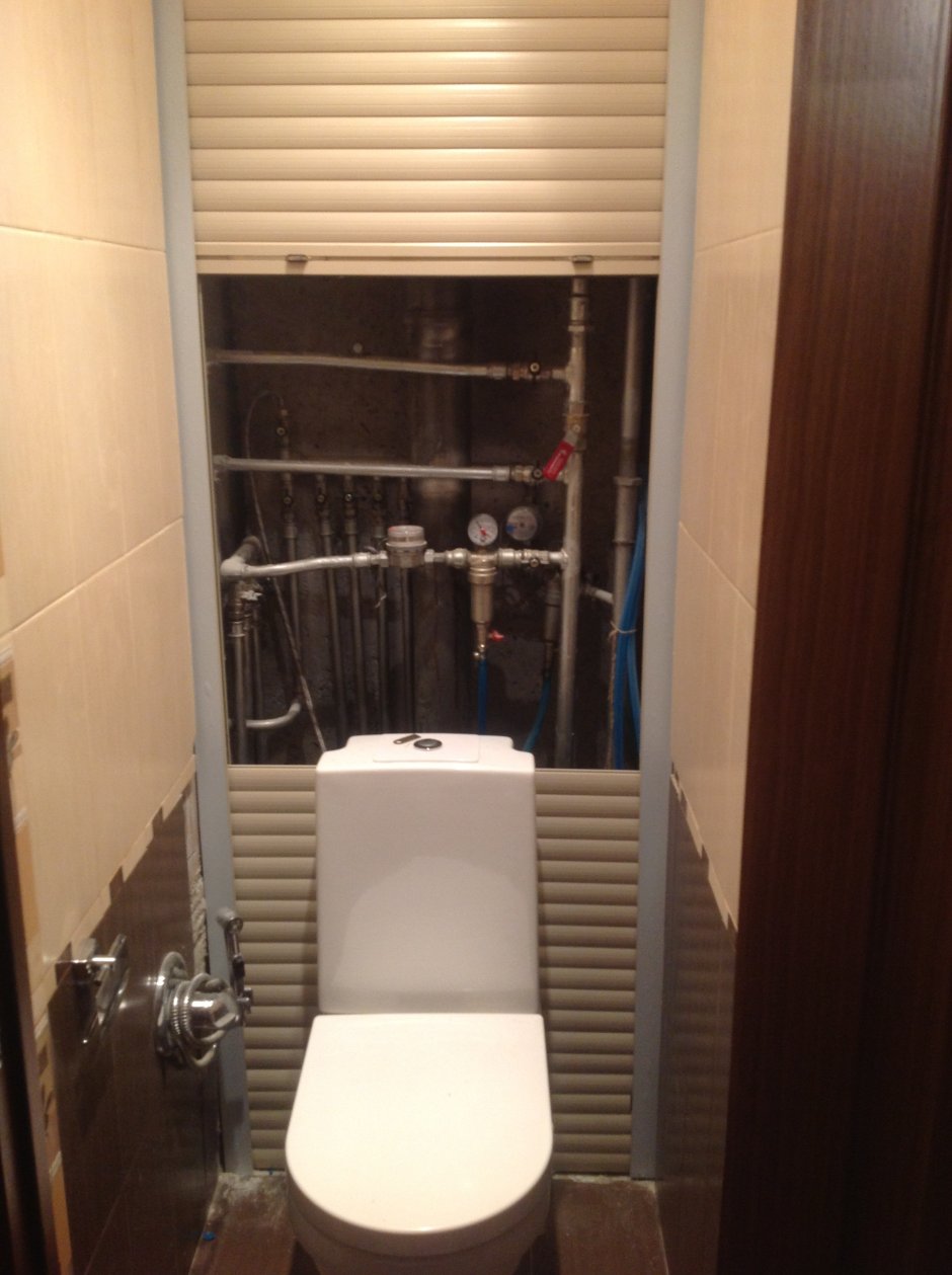 Инсталляция для унитаза трубы сзади