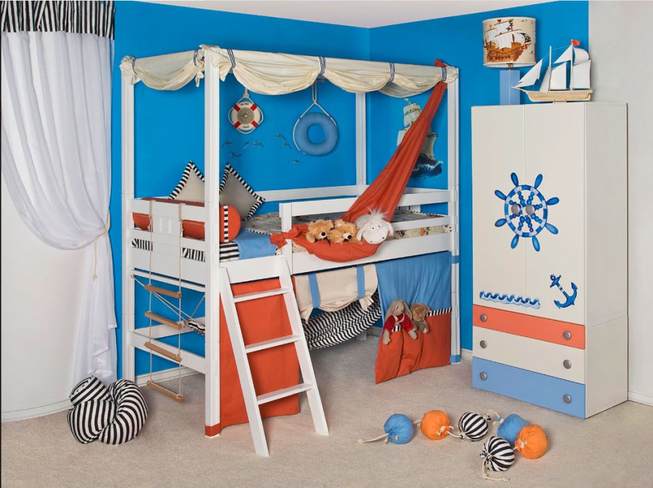 Детская кровать в морском стиле