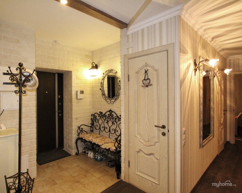 Прихожая в стиле Прованс в квартире