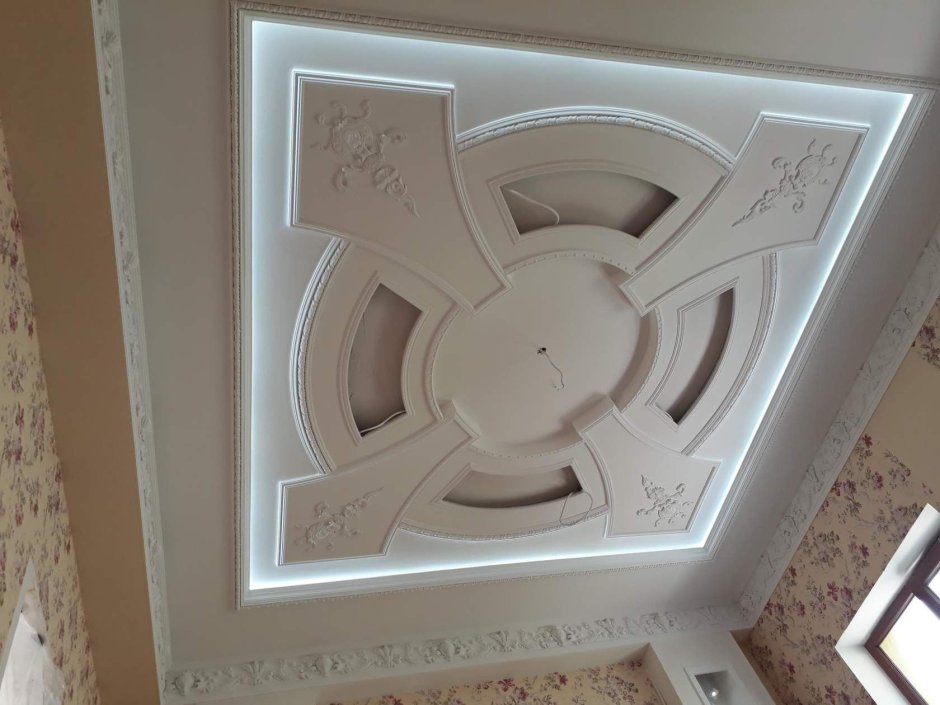 Фигура потолок из гипса