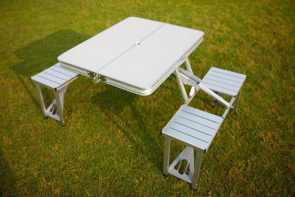 Стол складной деревянный уличный