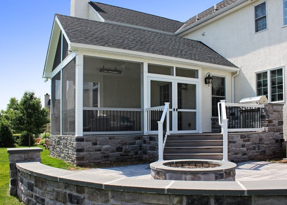 Крыльцо к дому