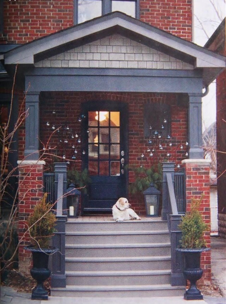 Крыльцо для частного дома из кирпича