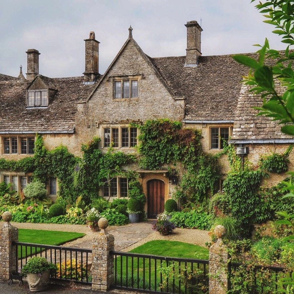 Тюдоров особняк сад