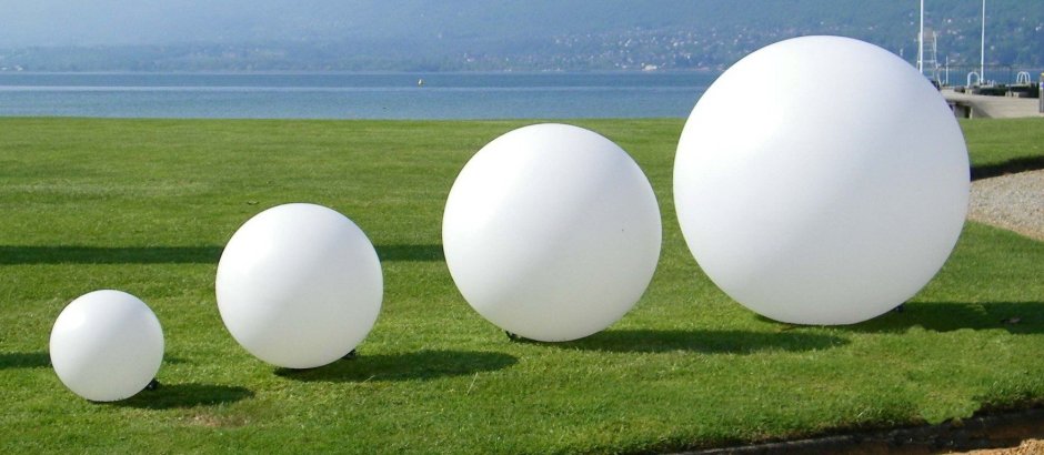 Пластиковые шары для ландшафта