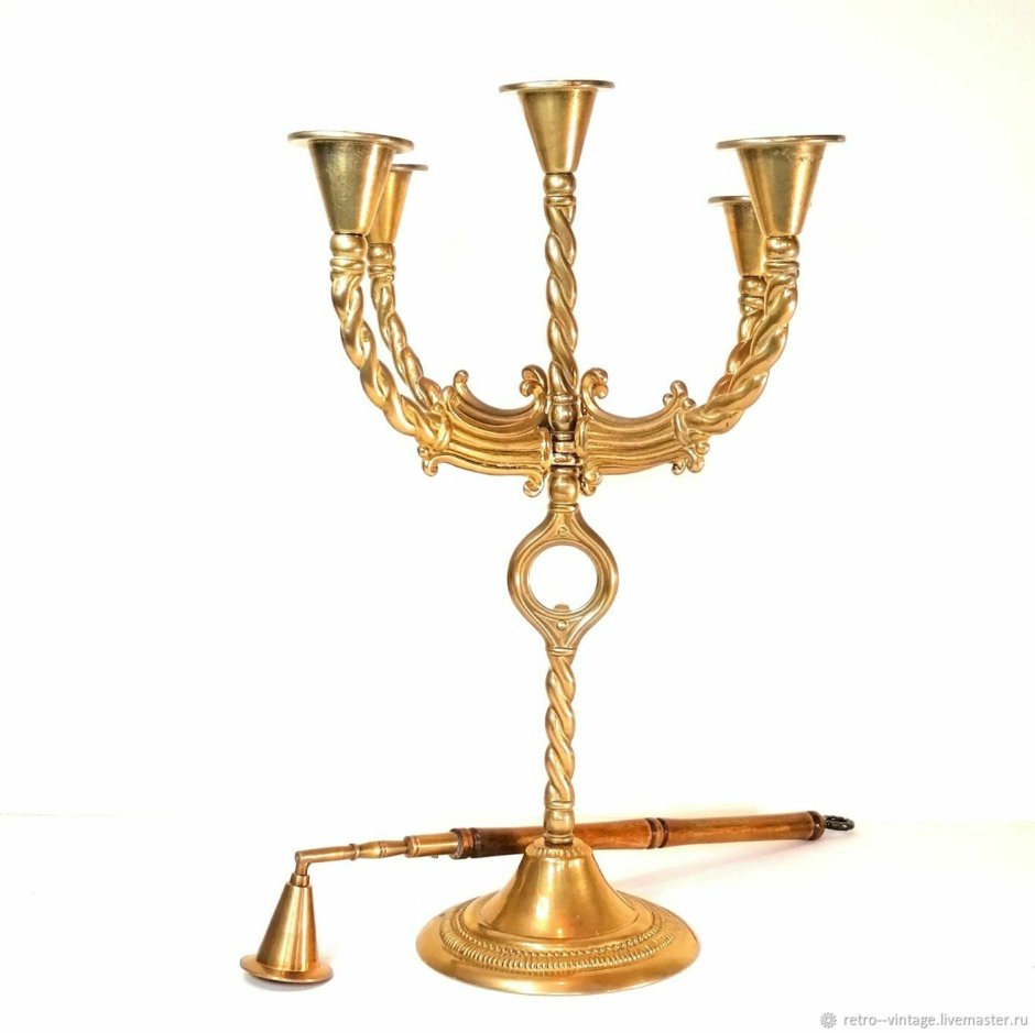 Канделябр на стену