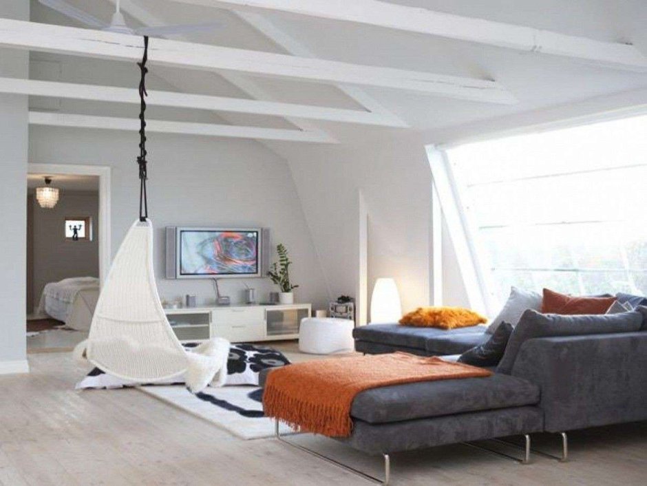 Качели в гостиной