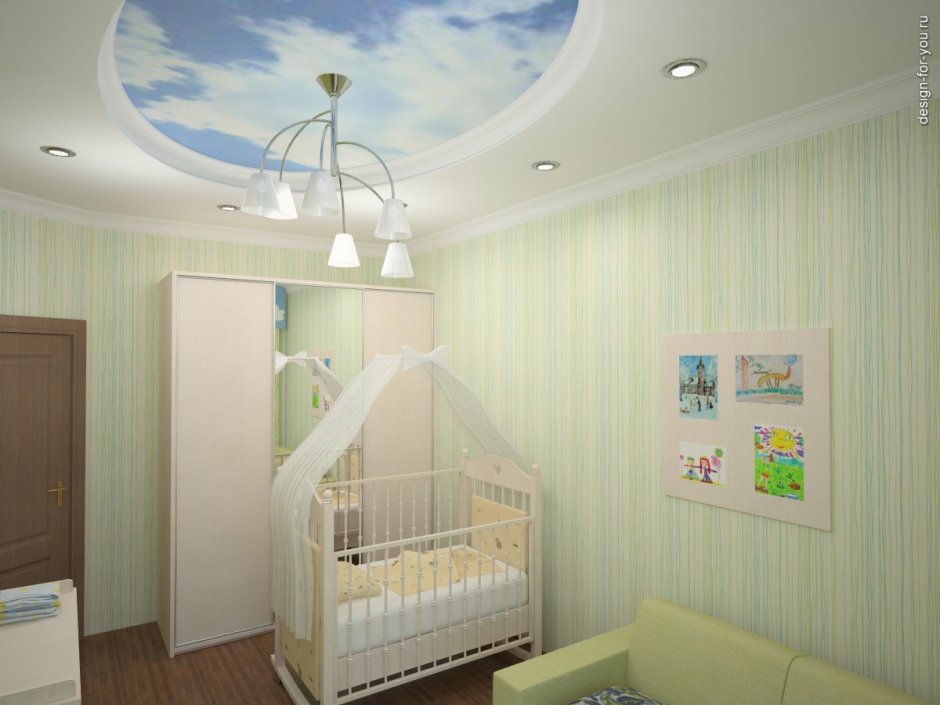 Маленькая комната с детской кроваткой