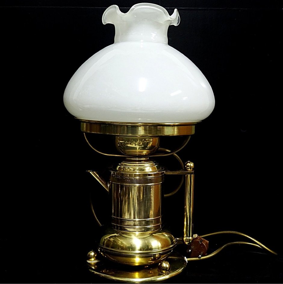 Лампа в форме чайника