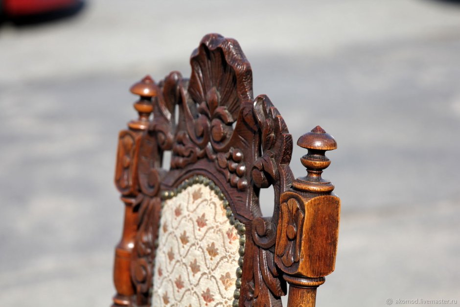 Резьба по дереву стулья