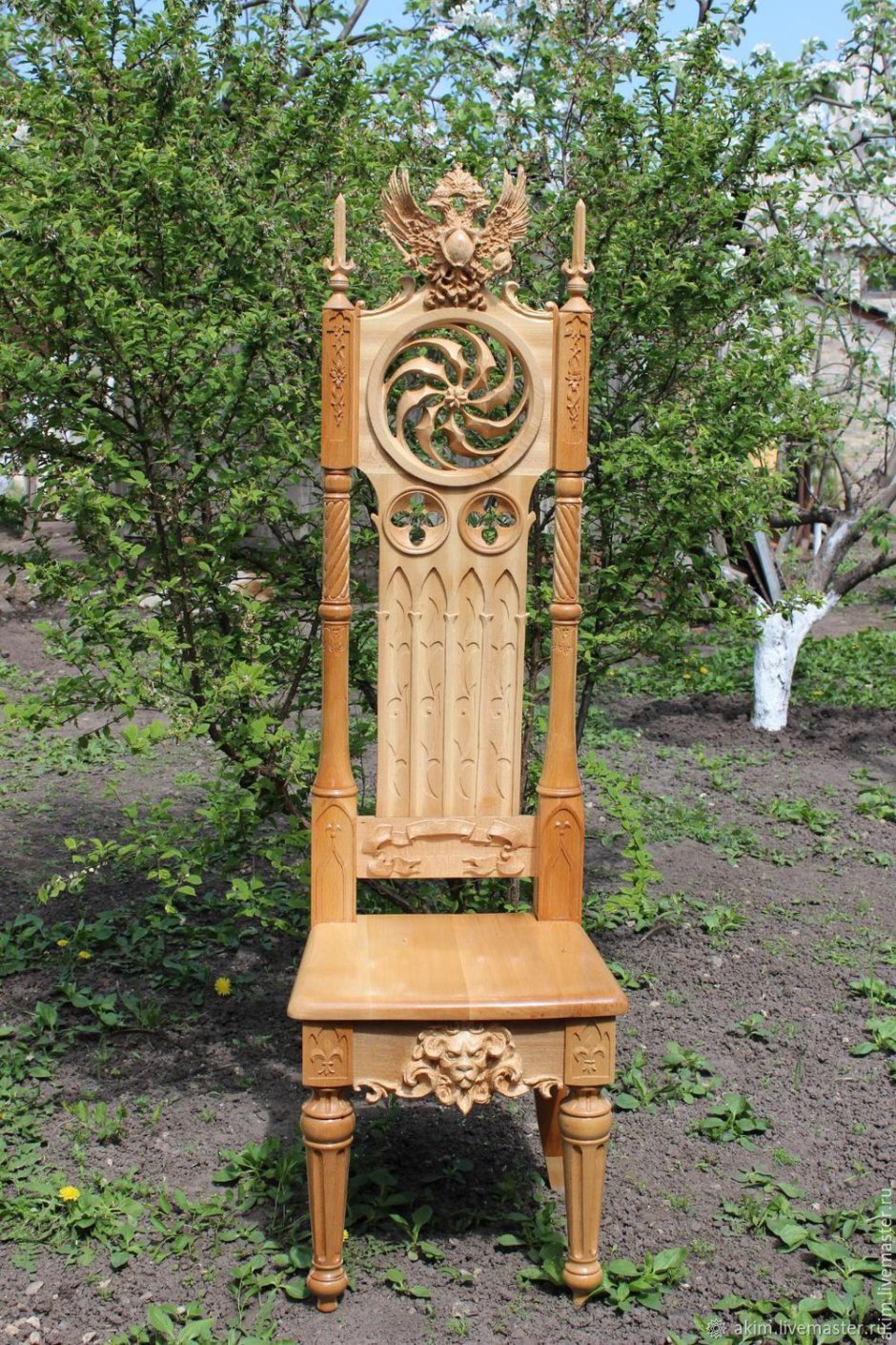 Резные кресла качалки