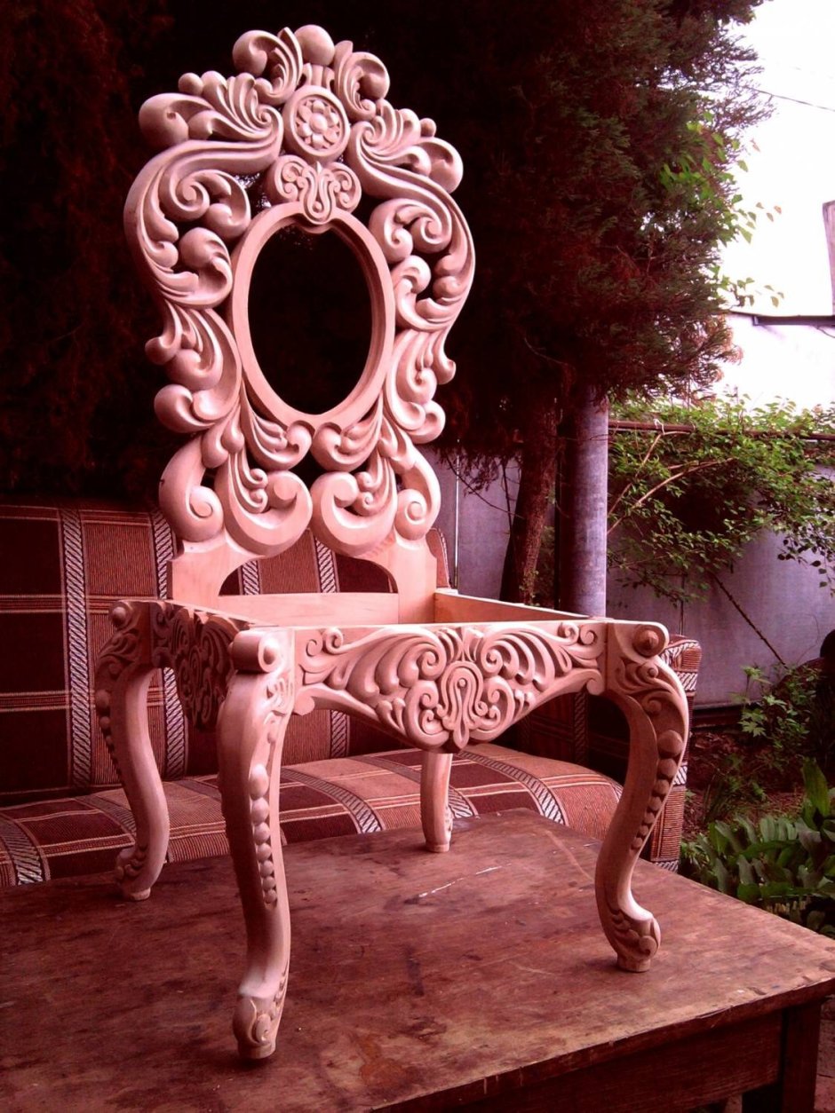 Резьба по дереву стулья