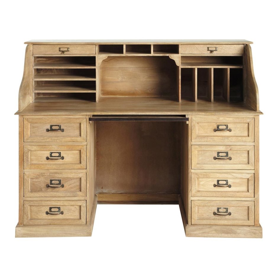 Письменный стол из дерева