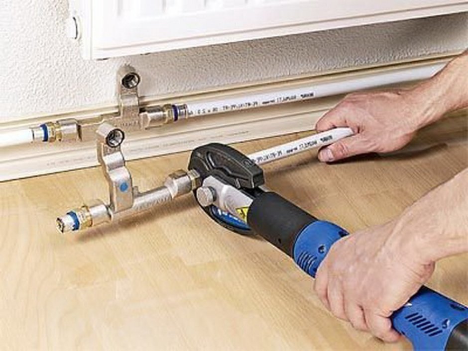 Соединение полипропиленовых труб с Рехау