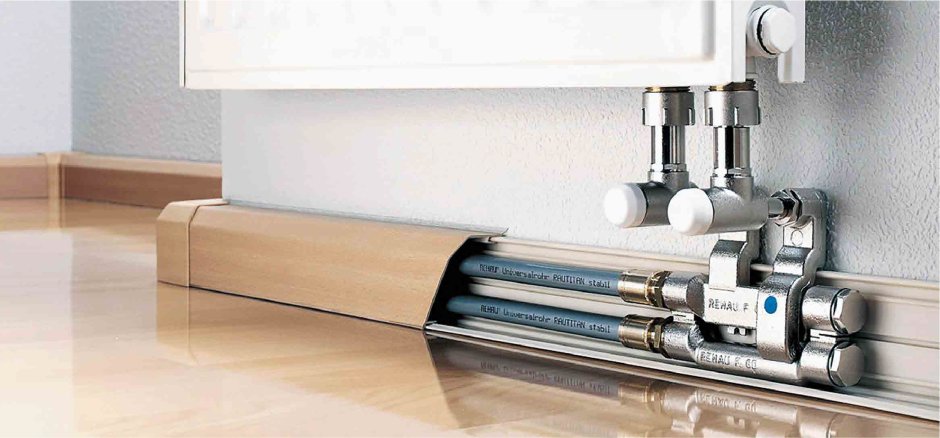 Плинтус для отопления Рехау