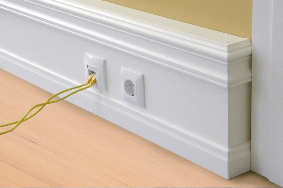 Плинтусный кабель-канал Schneider