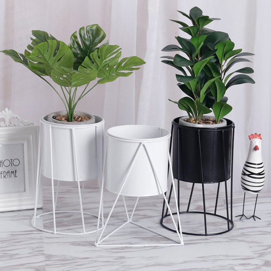 Дизайнерские подставки для цветов