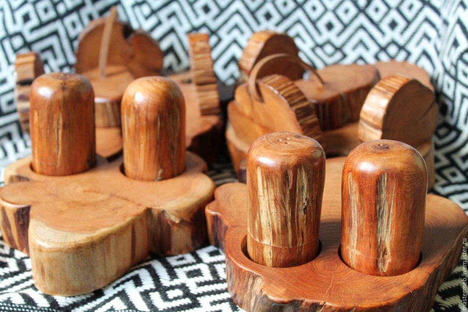 Оригинальные солонки из дерева
