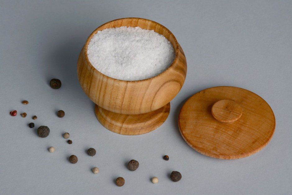 Солонка деревянная