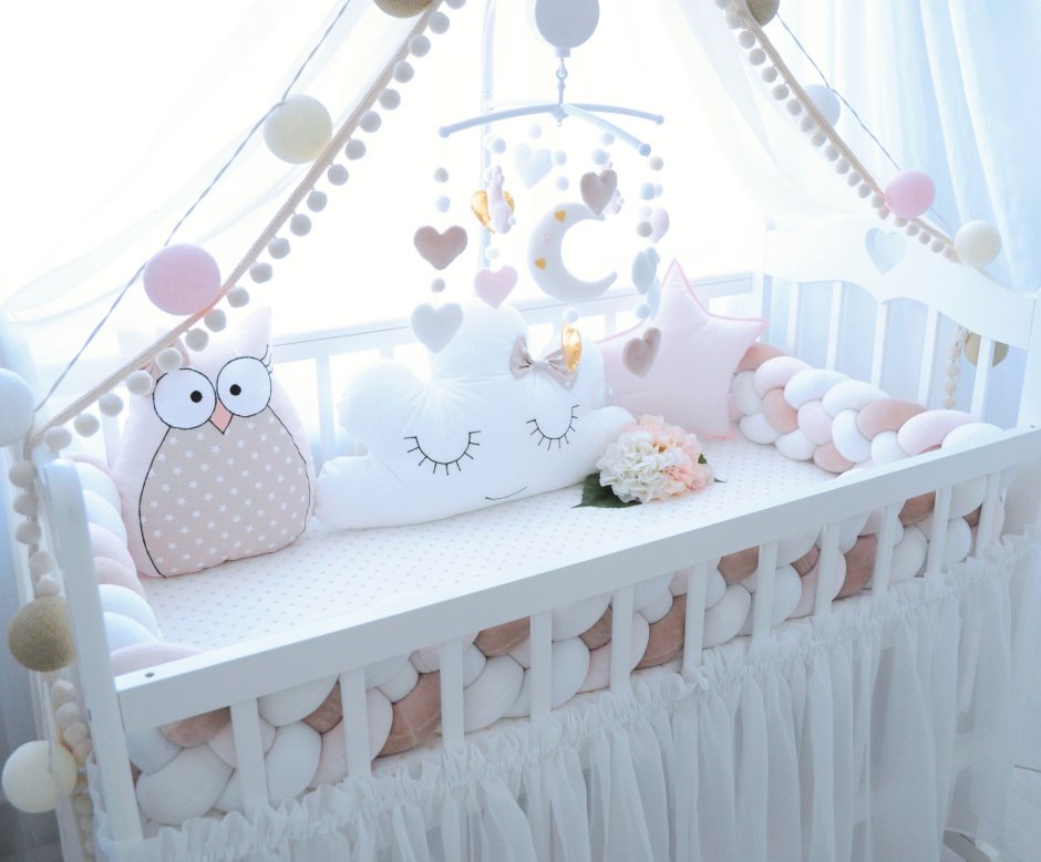 Вязаные бортики в кроватку для новорожденных