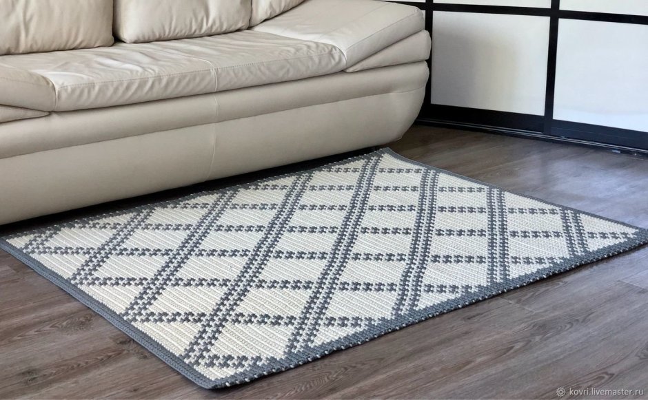 Коврик в скандинавском стиле