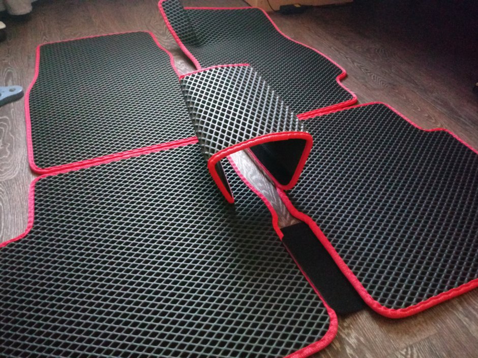 Трикотажные коврики для детской комнаты