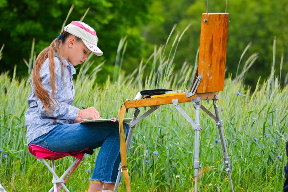 Мольберт на природе