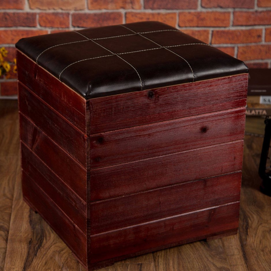 Пуфик деревянный