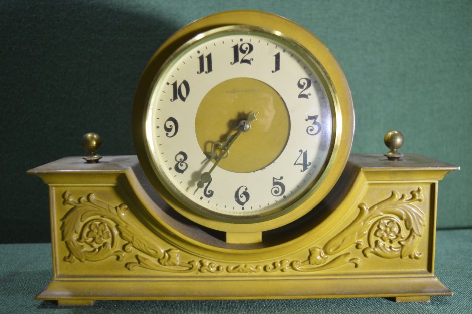 Часы настольные Howard Miller 635-144 Andrea