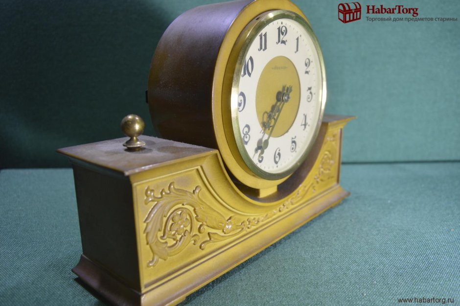 Настольные часы Весна механические советские