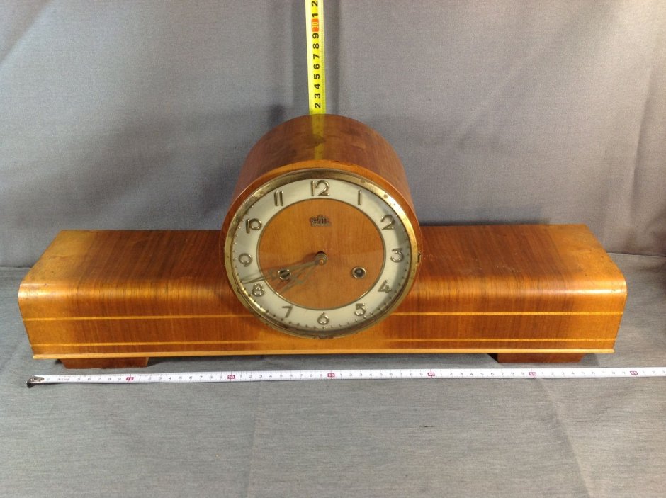 Часы СССР настольные деревянные