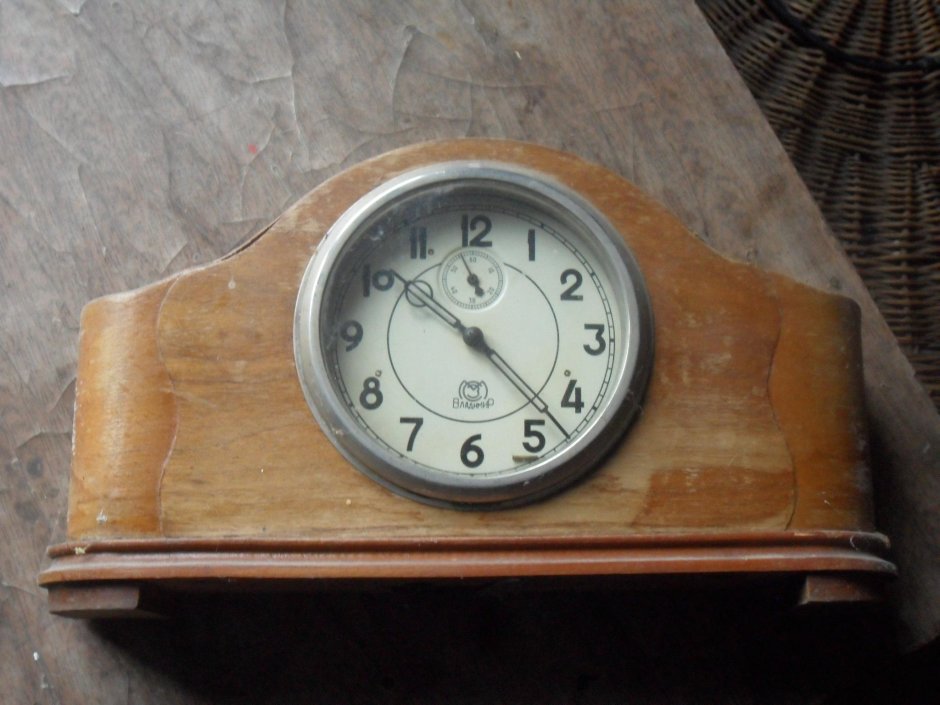 Часы настольные Adler 7204/3