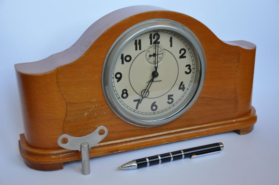 Старинные часы Владимир