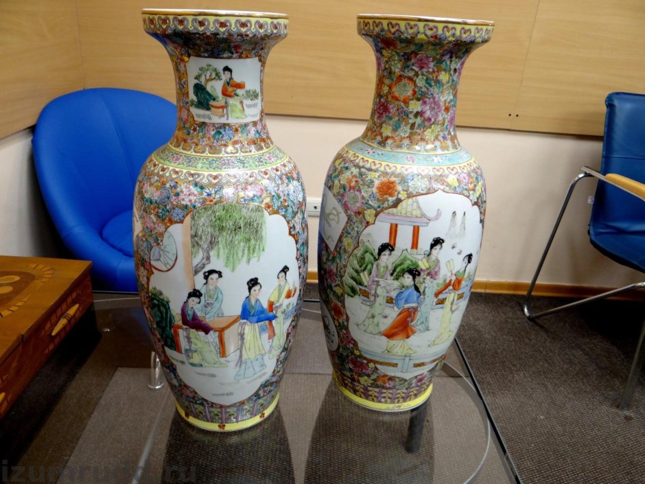 Большие китайские вазы
