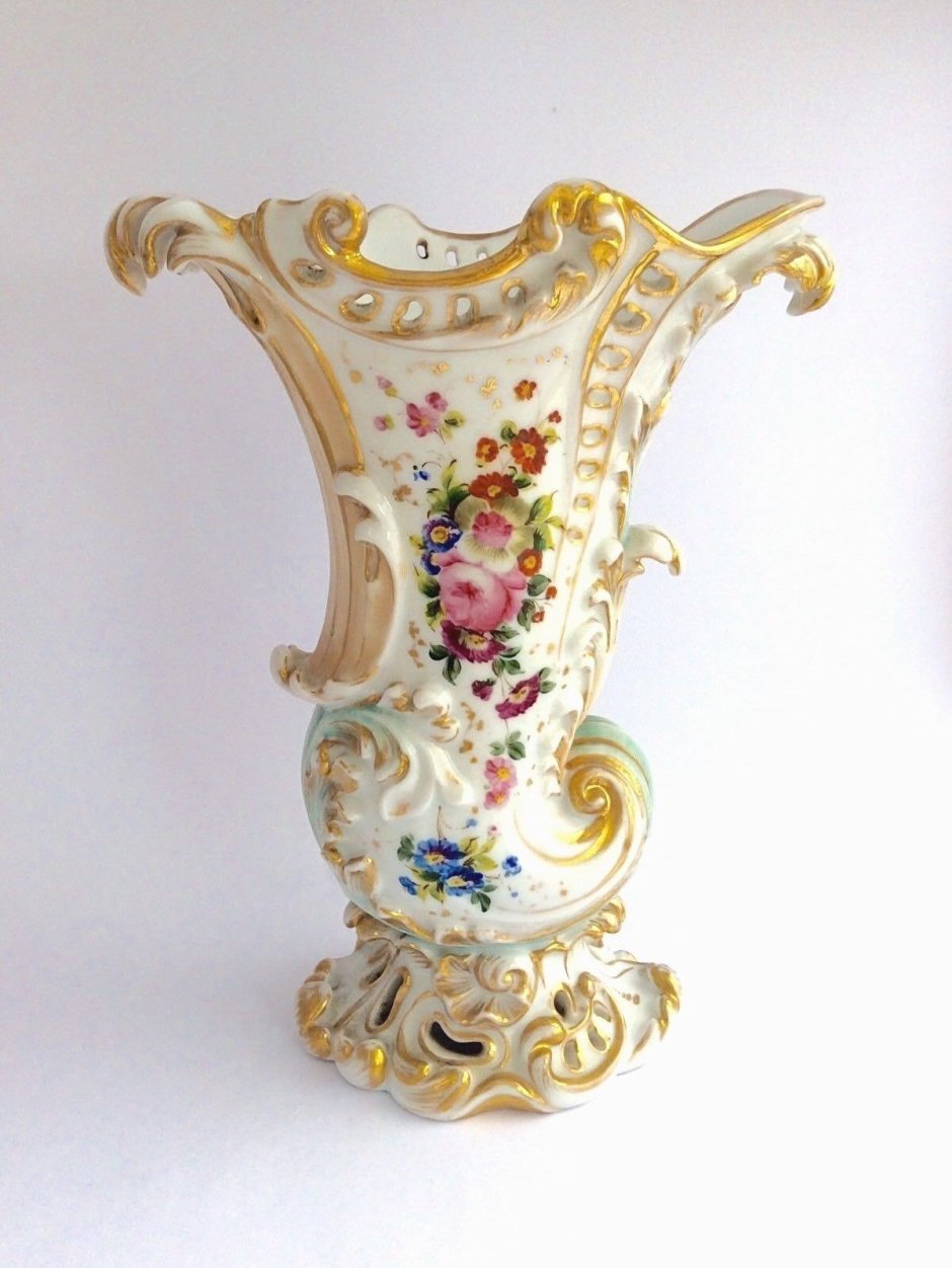 Вазы в стиле рококо