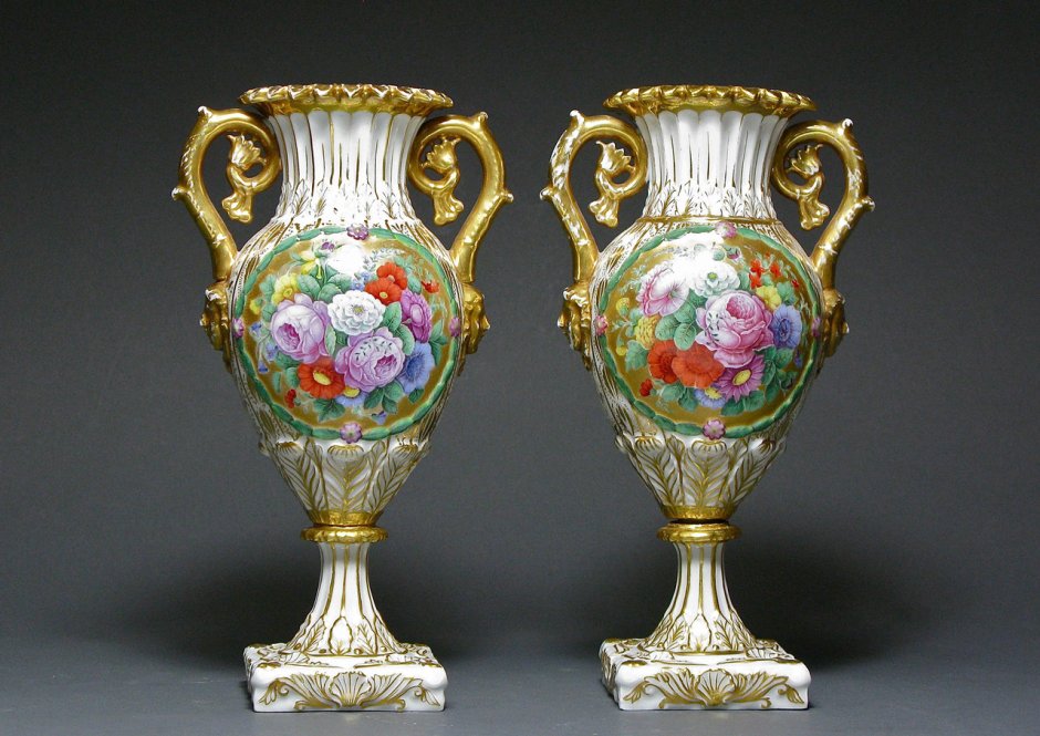 Старинные вазы