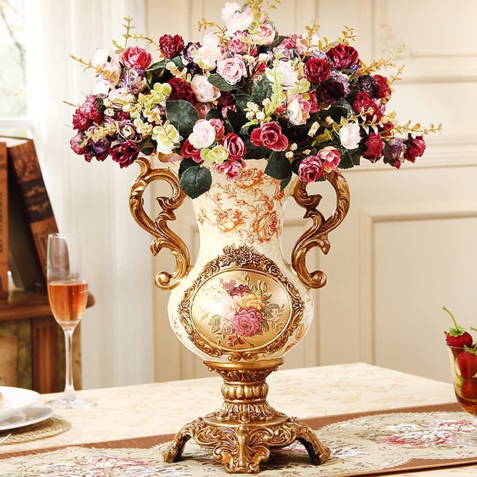 Вазы с цветами