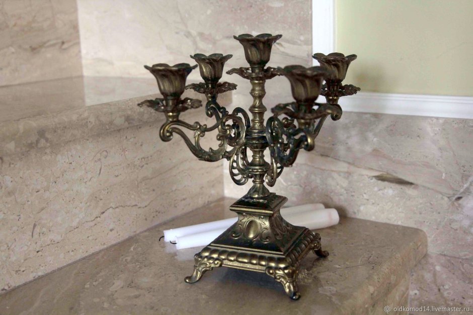 Старинные бронзовые подсвечники