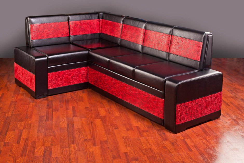 Маленький диванчик в прихожую